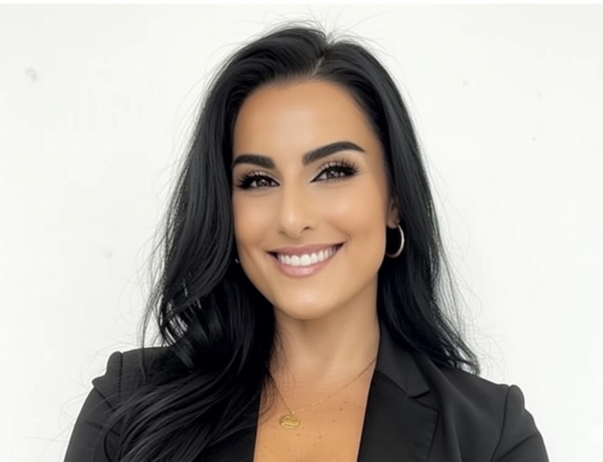 Arezo 'AJ' Javidi — Founder & CEO, Growth Edge AI
